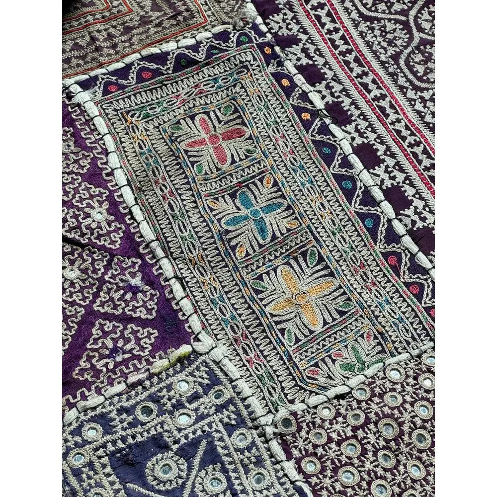 VTG Handmade Indian Patchwork Wall Hanging Rug Mirror Work Embroidered Textile